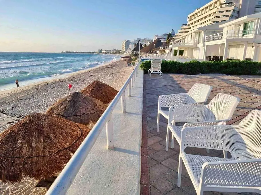 Ocean Turtle Nest, Boutique Beach Apartment Cancun 0*,  Mexico