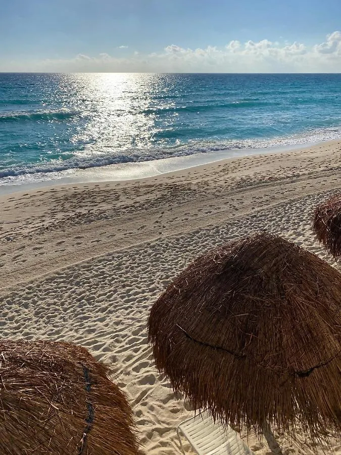 Ocean Turtle Nest, Boutique Beach Apartment Cancun Mexico