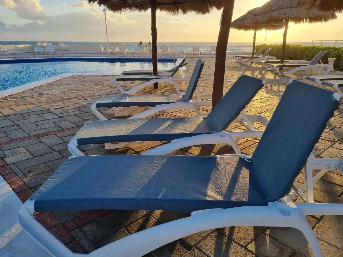 Ocean Turtle Nest, Boutique Beach Apartment Cancun Mexico